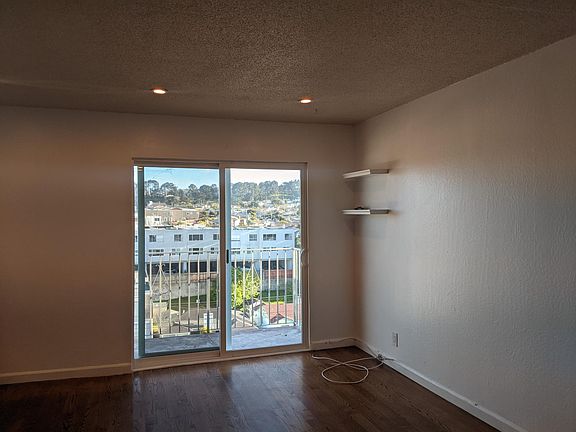 4th image of 341 88th St #4