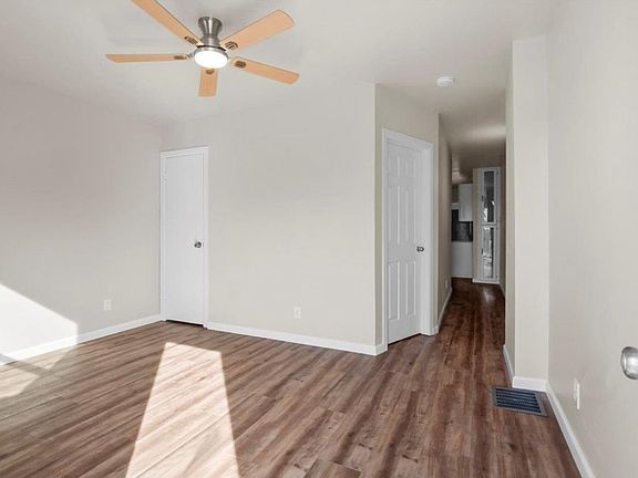 3rd image of 2450 Prouhet Ave