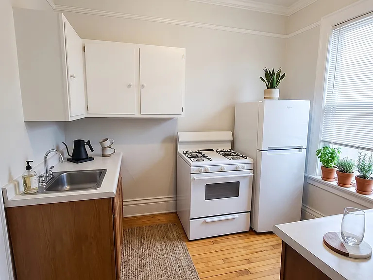 433 State St #3 — Photo 5