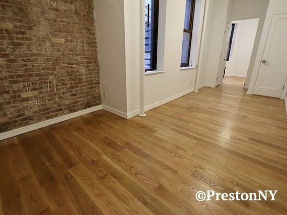 5th image of 31 Bank St APT 3W