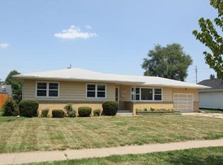 2214 H St, Iowa City, IA 52240