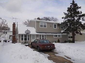 1st image of 274 Elm Dr S