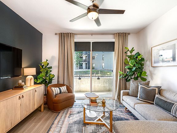 Vine at Panorama apartments community photo