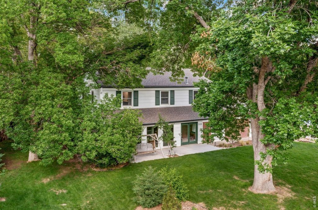 1120 Lindenwood Dr