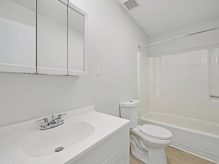 Upstairs Hall Bath