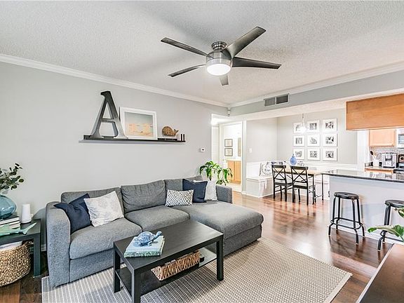 2nd image of 806 Lake Haven Sq Unit 103