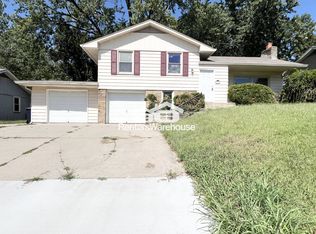 418 NE 55th St, Kansas City, MO 64118