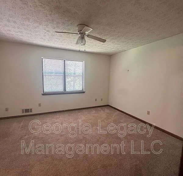 1122 Sweetwater Cir #1122 — Photo 5