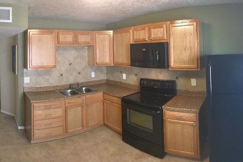 1st image of 1808 Buena Vista Dr SE APT 2