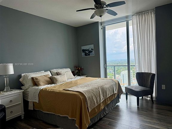 5th image of 1111 SW 1st Ave APT 3225