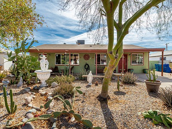 2nd image of 2925 W HIGHLAND Avenue