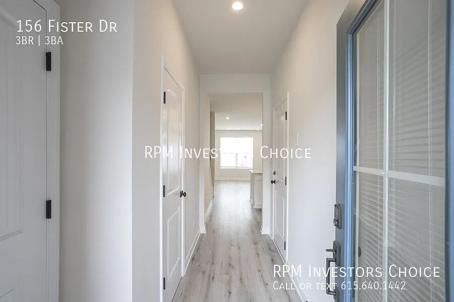 *$1,000 Off 1st Month W/ Sept 1st Lease Date* Stunning 3-Bed/2.5 Bathroom In The Townhomes At Riv... — Photo 3