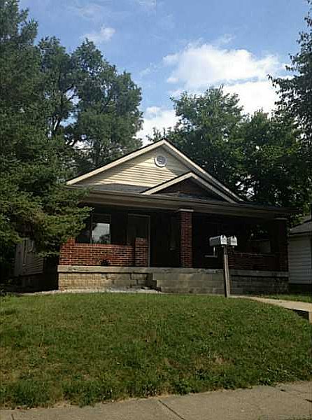 1st image of 833 N Grant Ave