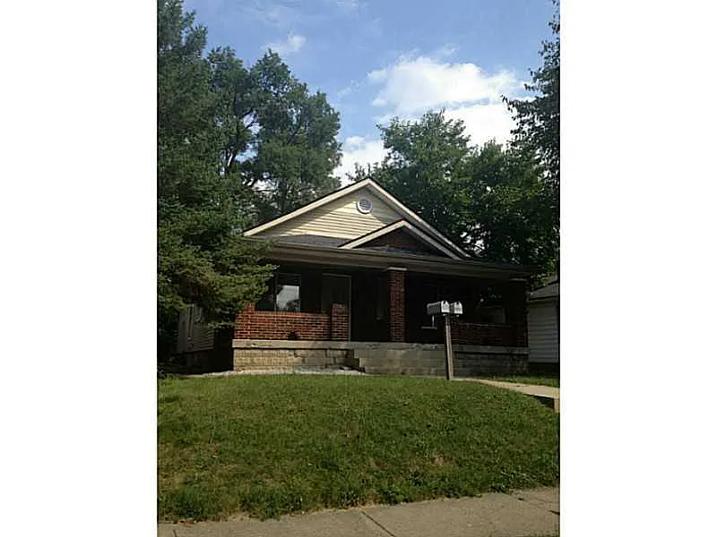 833 N Grant Ave photo 1