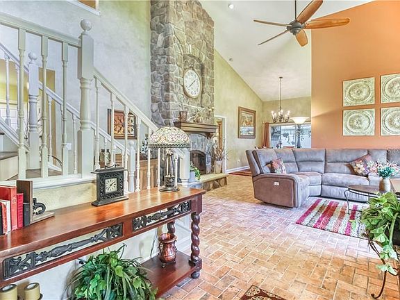 4th image of 1910 Northfork Cir