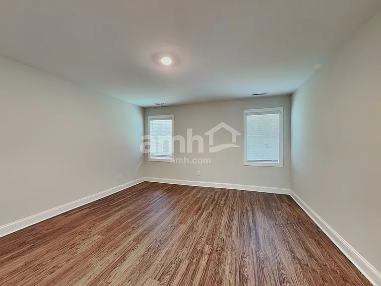 409 Forest Glen Dr — Photo 14