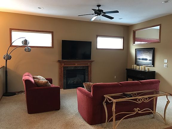 2nd image of 9756 Oxford Ln