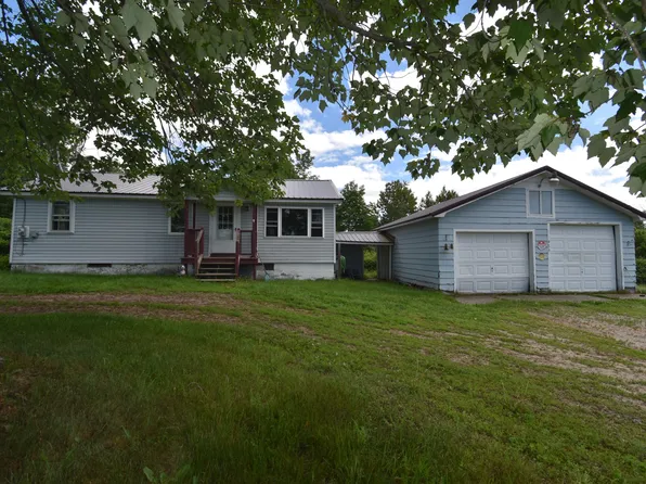 975 Beans Corner Road, Hartland, ME 04943