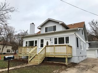 666 E Chicago St, Elgin, IL 60120