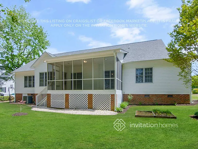 405 Broadmoor Way — Photo 25
