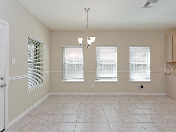 5th image of 3327 Summerwood Ln