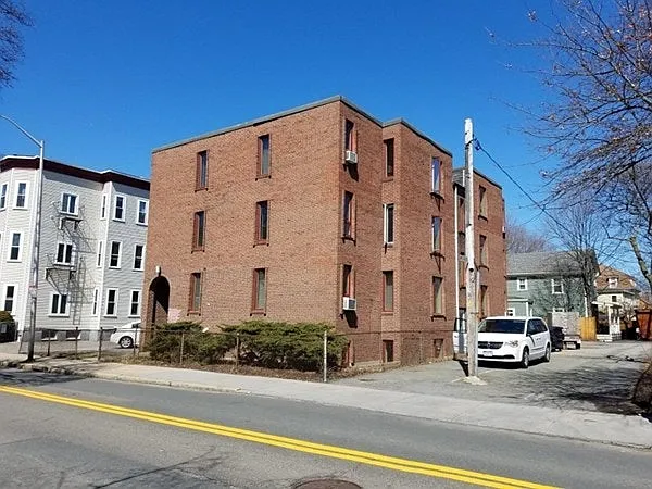 524 Putnam Ave #1 — Photo 8