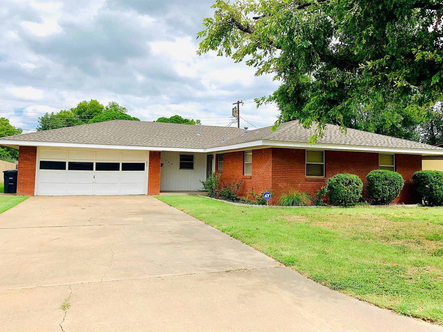 1940 Arapaho Dr, Enid, OK 73703 Zillow
