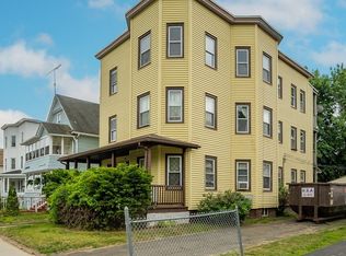 588-590 Armory St, Springfield, MA 01104