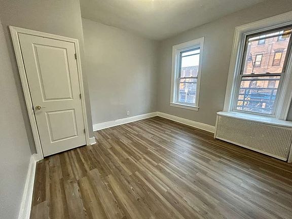 4th image of 401 Central Ave #16E