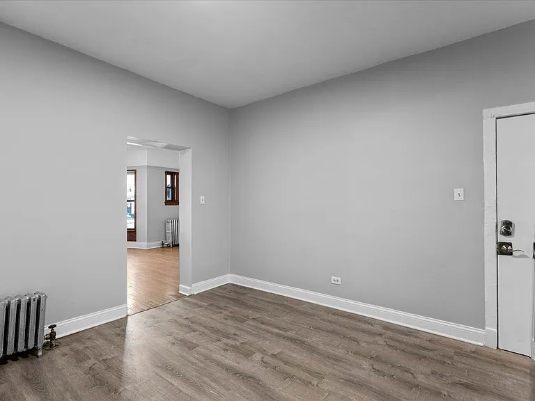 5018-20 S Blackstone — Photo 14