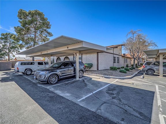 2nd image of 5921 Smoke Ranch Rd Unit C