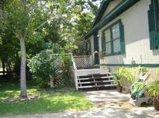 1216 Delores St, Kemah, TX 77565