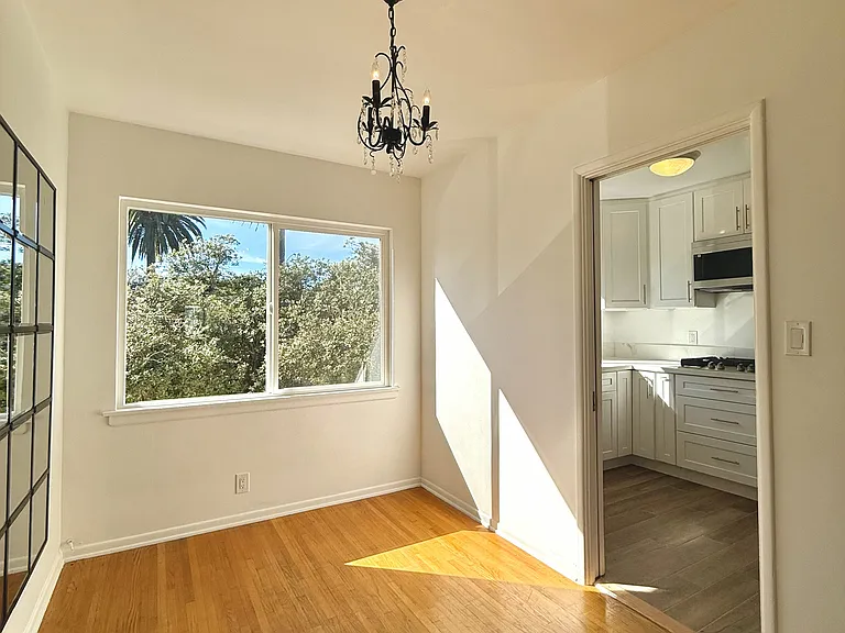 401 San Vicente Blvd #D — Photo 5