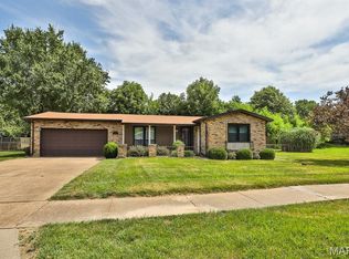 747 Becalyn Dr, Fenton, MO