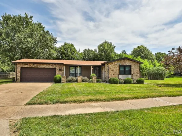 747 Becalyn Dr, Fenton, MO 63026