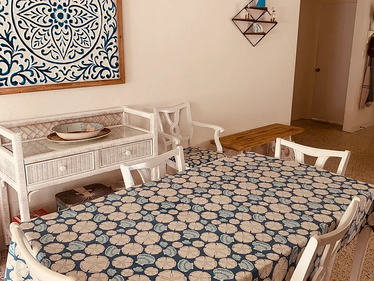 dinning room table