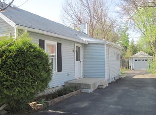 166 Summit St, Elgin, IL 60120