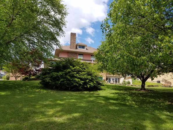 202 N Highland Ave