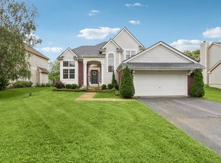 711 Brighton Cir, Port Barrington, IL 60010