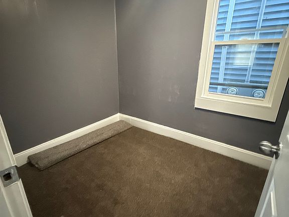 2nd image of 3224 Monroe Ave APT 1