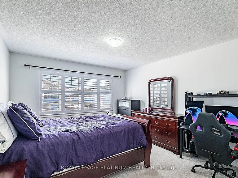 43 Arkwright Dr — Photo 25