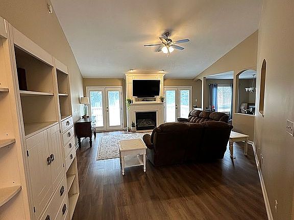 5th image of 11017 Eagle Creek Ln