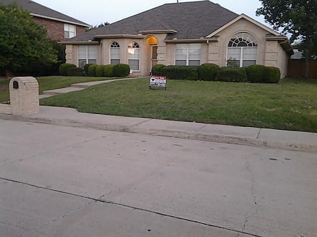 1st image of 1604 Deer Creek Dr