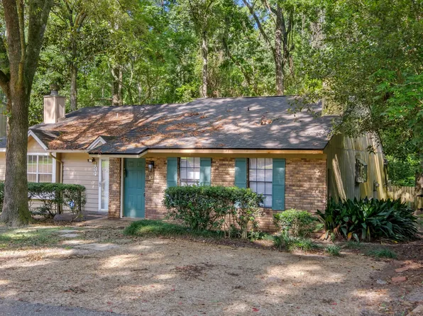 136 Whetherbine Way W, Tallahassee, FL 32301