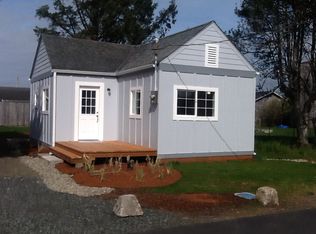 308 3rd St SE, Long Beach, WA 98631