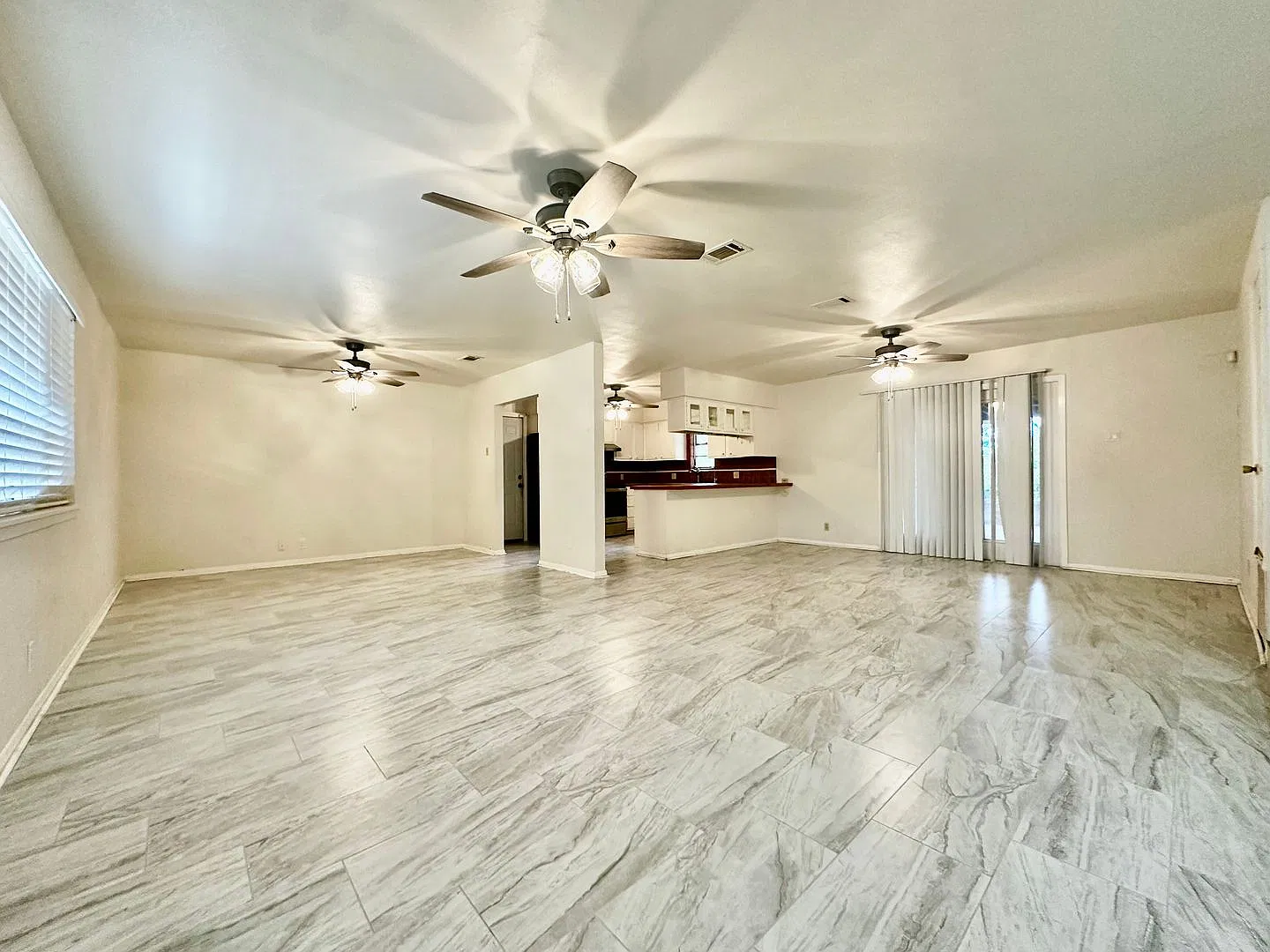 Remodeled 3/2 — Photo 2