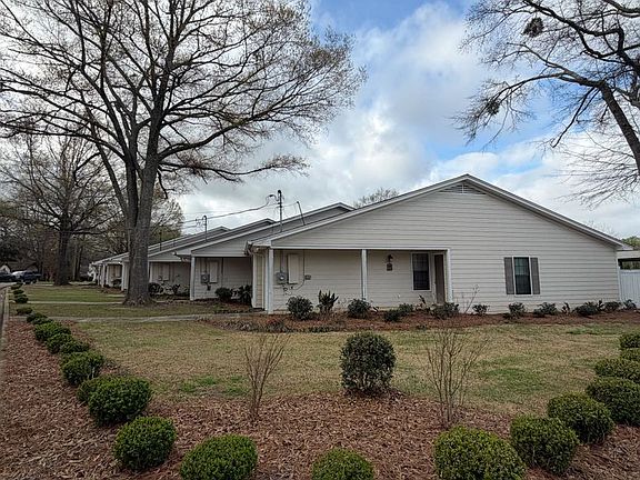 2nd image of 139 Cedar Ct
