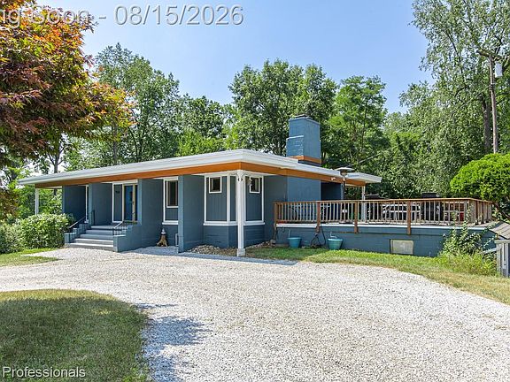 5th image of 9561 Ute Pointe Dr