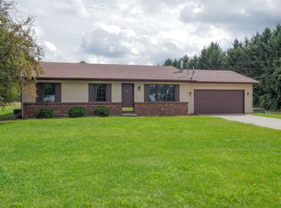 51261 Parkville Rd, Three Rivers, MI 49093