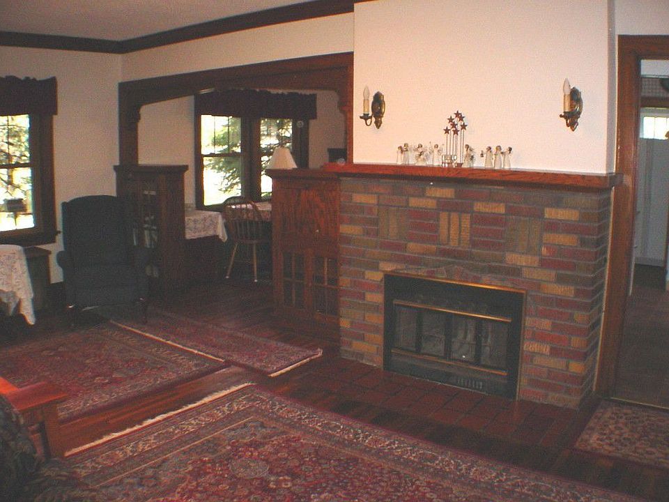 2nd image of 1275 Eldridge Ave W